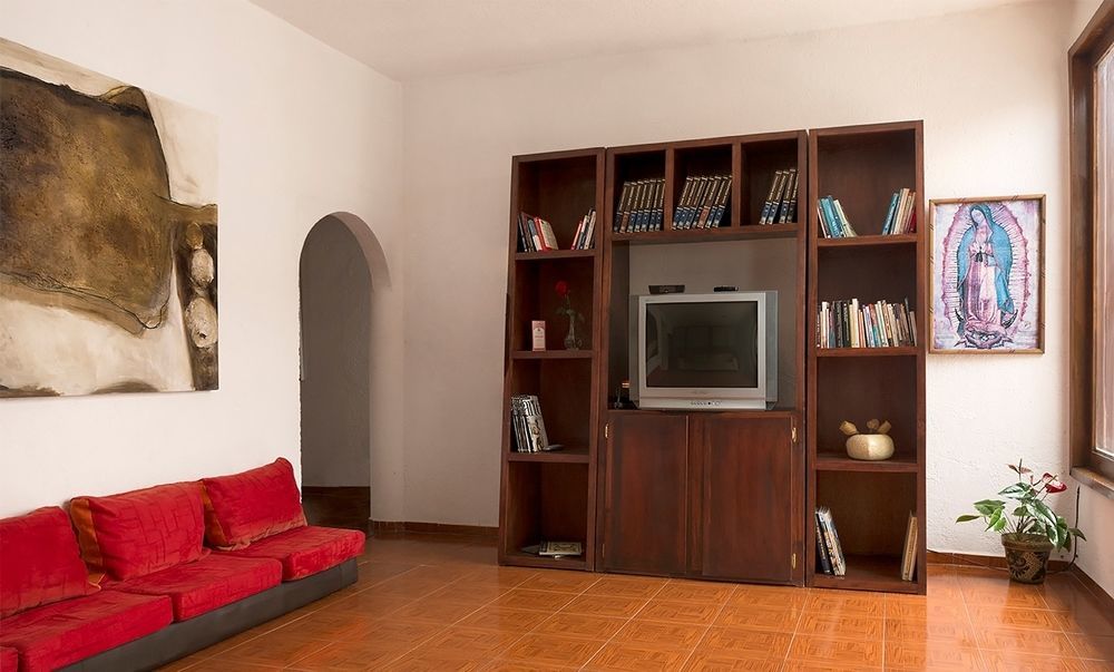 Hostal De San Pedro 乔卢拉 外观 照片