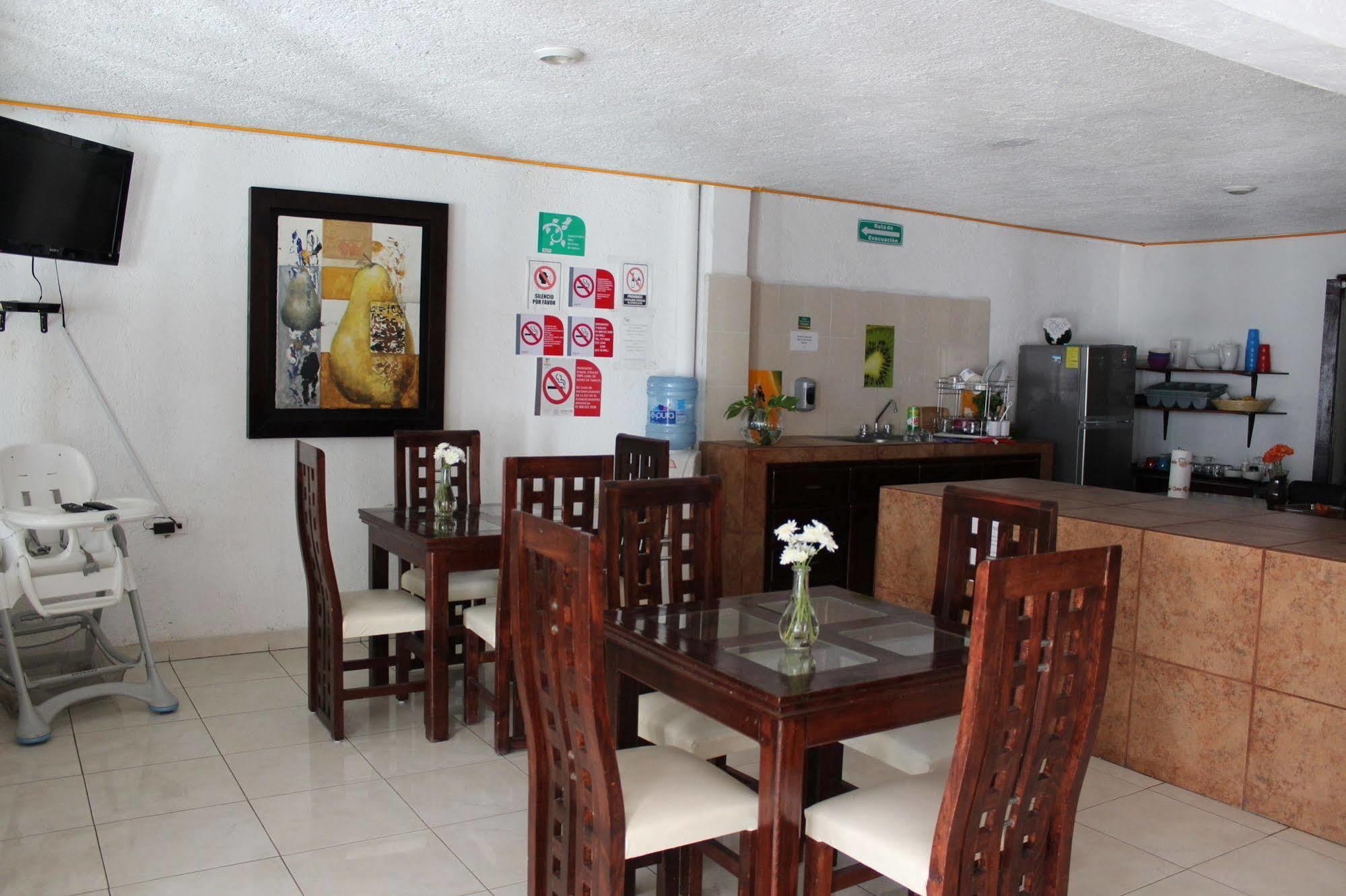 Hostal De San Pedro 乔卢拉 外观 照片