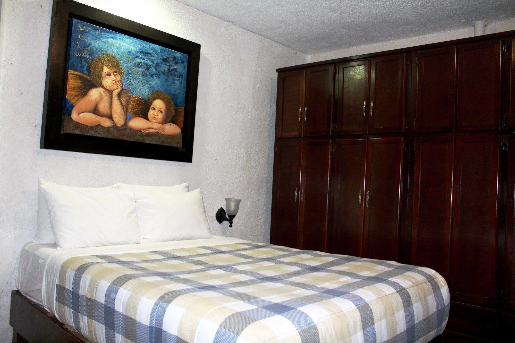 Hostal De San Pedro 乔卢拉 外观 照片