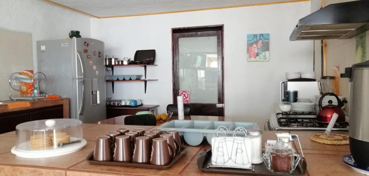 Hostal De San Pedro 乔卢拉 外观 照片